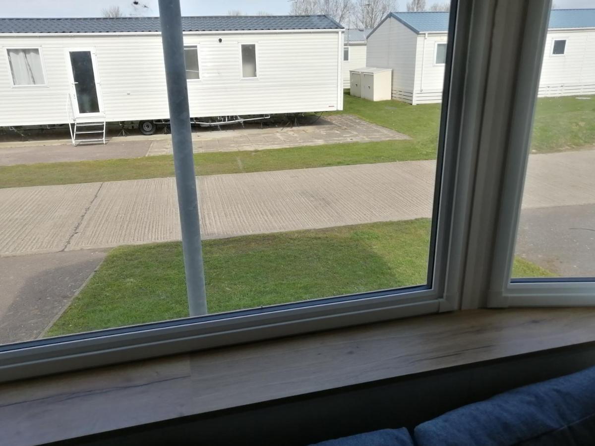 Вилла 709 Seawick Jaywick Sands Экстерьер фото