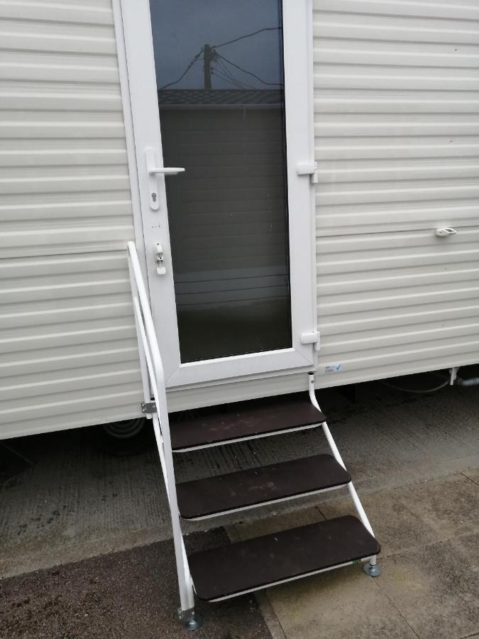 Вилла 709 Seawick Jaywick Sands Экстерьер фото